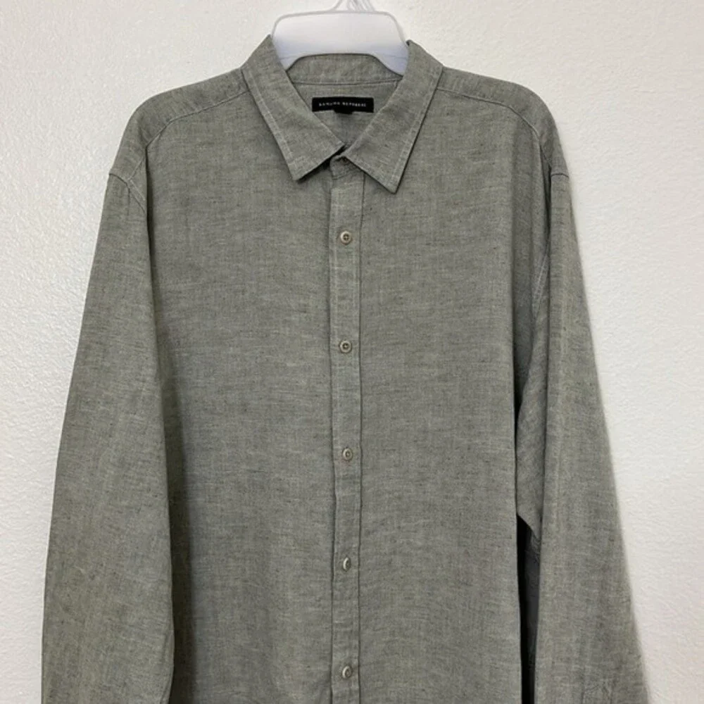 Banana Republic Mens XL(17/17.5) Linen cotton blend sage green long sleeve shirt